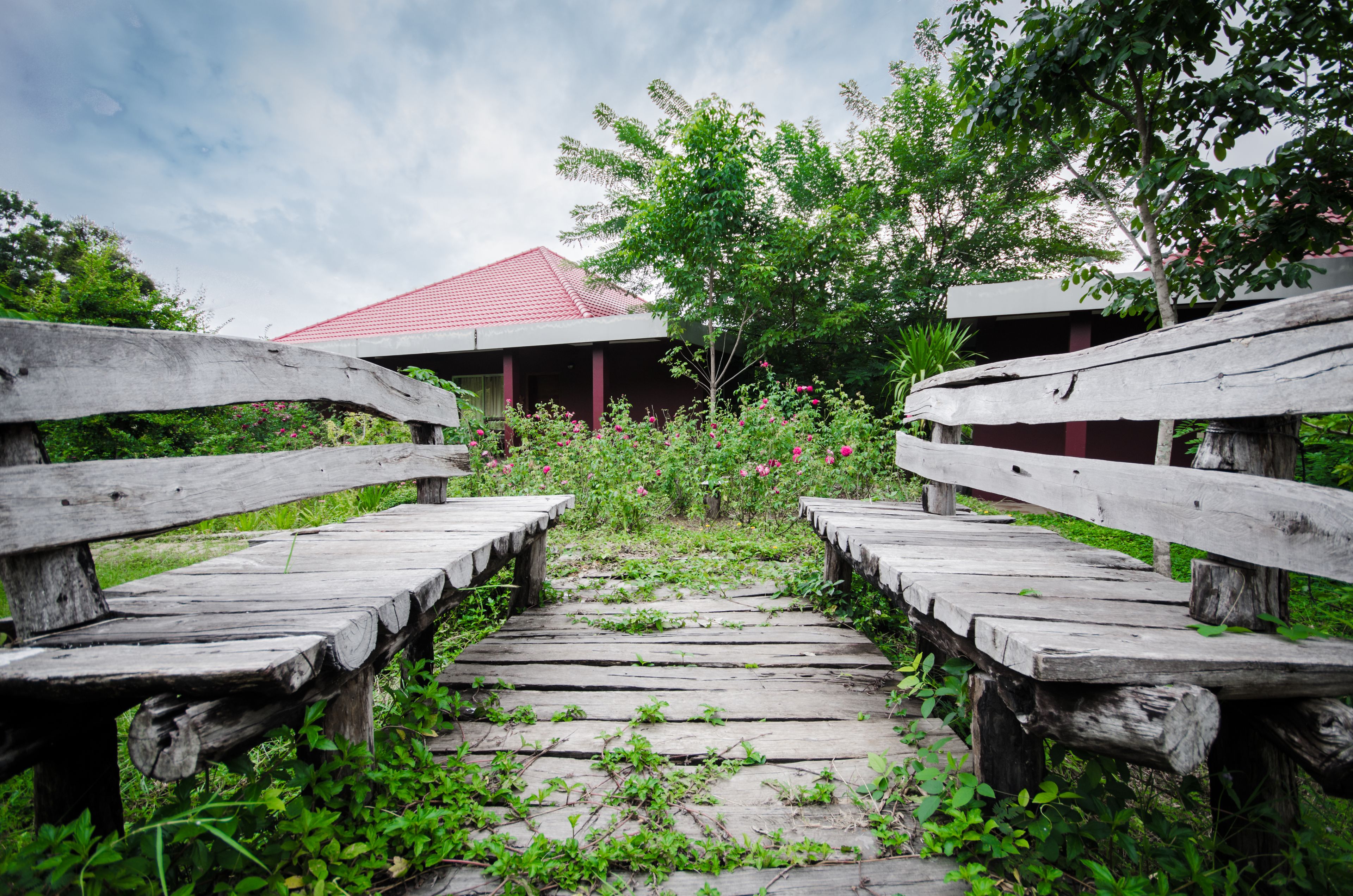 客房內保險箱、獨特裝潢、布置獨特、書桌