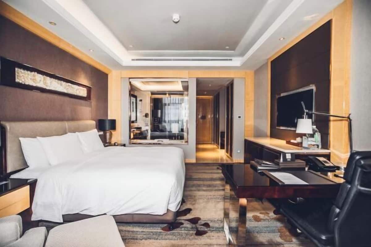 1 slaapkamer, luxe beddengoed, een minibar, een kluis op de kamer