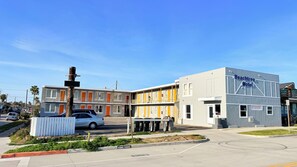 Exterior - BeachTree Motel (Galveston)