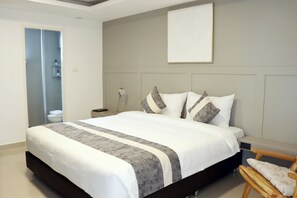 Chambre Standard | Bureau, accès au Wi-Fi (inclus), literie fournie