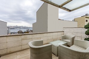 King Suite | Hochwertige Bettwaren, Minibar, Zimmersafe, Schreibtisch