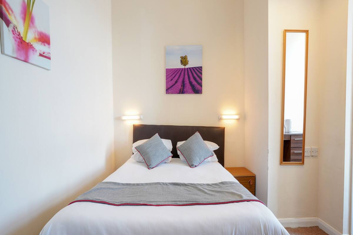 Standard Double Room, 1 Double Bed | Bed sheets