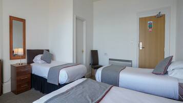 Superior Triple Room, 3 Single Beds