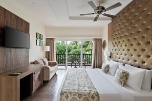 Luxury Room with Garden View with Balcony | Minibar, safe på rommet, wi-fi (inkludert) og sengetøy