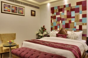 Presidential Suite | Ruang tamu | 32 inci televisyen LCD dengan kabel, TV, pendiangan