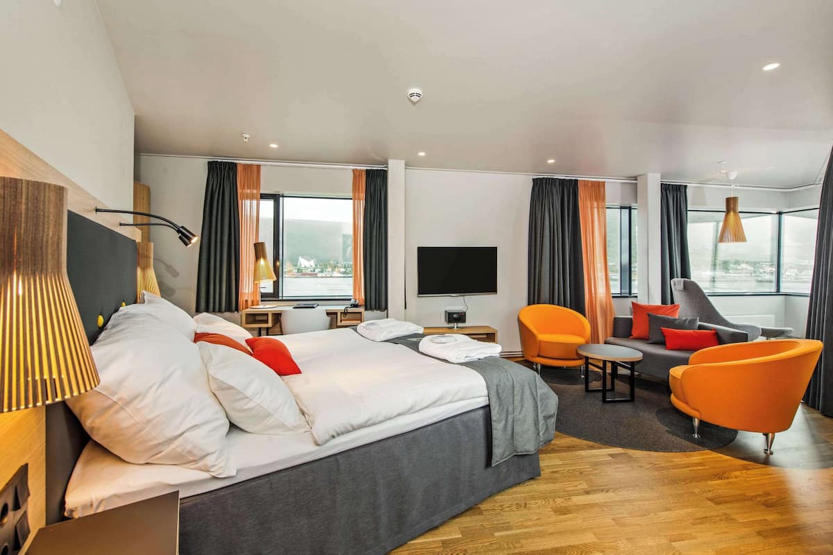 1 habitación, ropa de cama de alta calidad y minibar