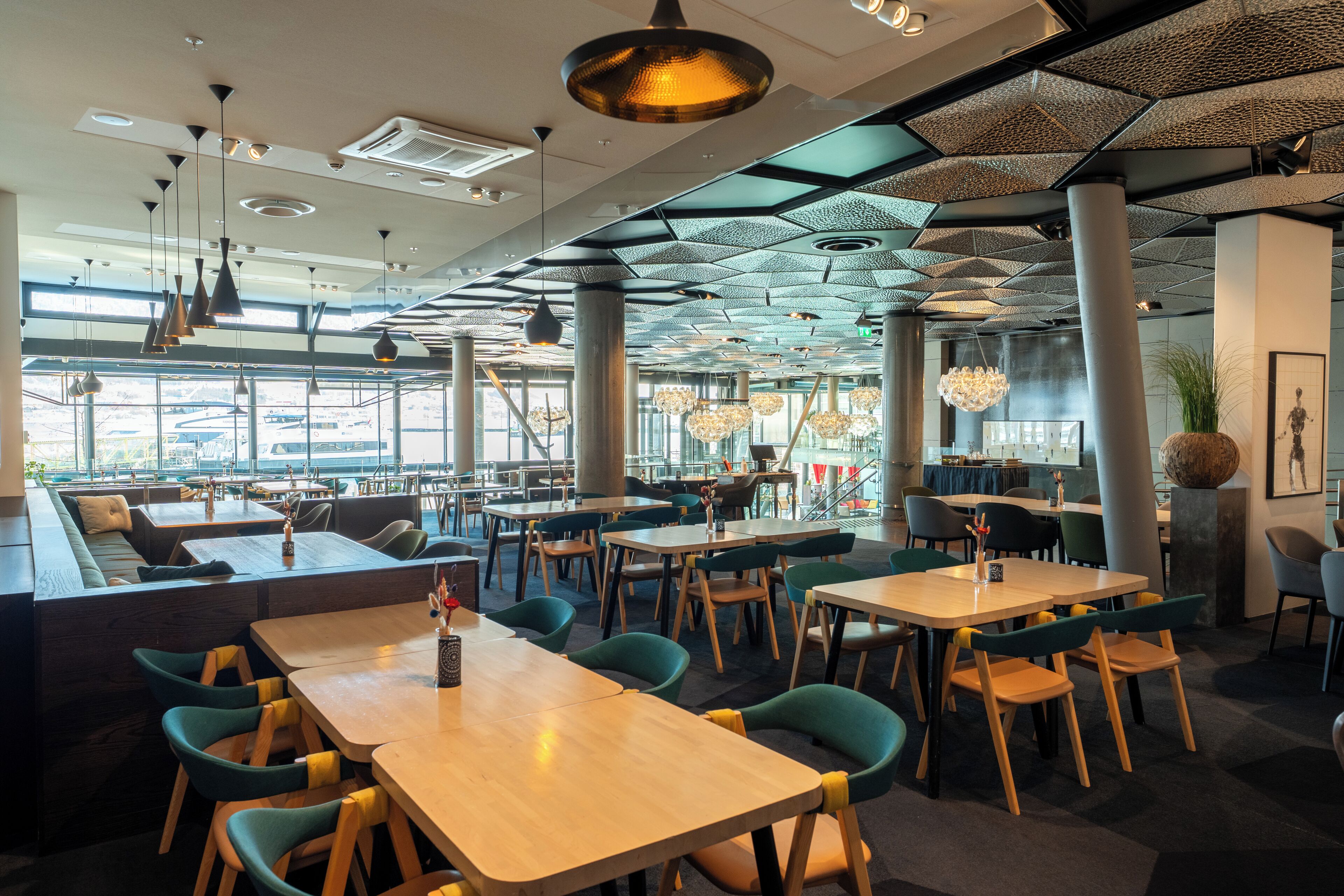 풀 브렉퍼스트 무료 아침 식사 포함