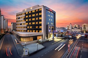 Exterior - Hampton by Hilton Istanbul Kayasehir (Istanbul)