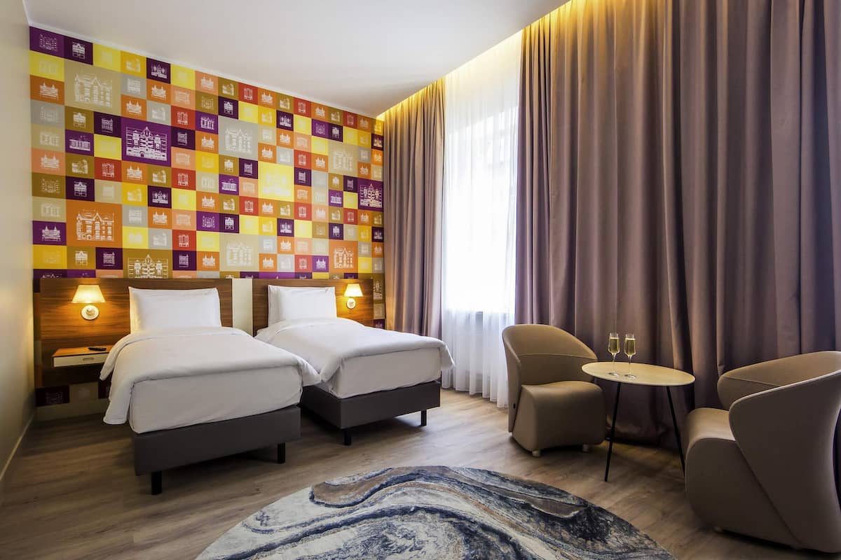 privilege, room, 2 single beds, non smoking | minibar, in-room safe, desk, blackout curtains