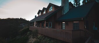 Tucker Peak Lodge