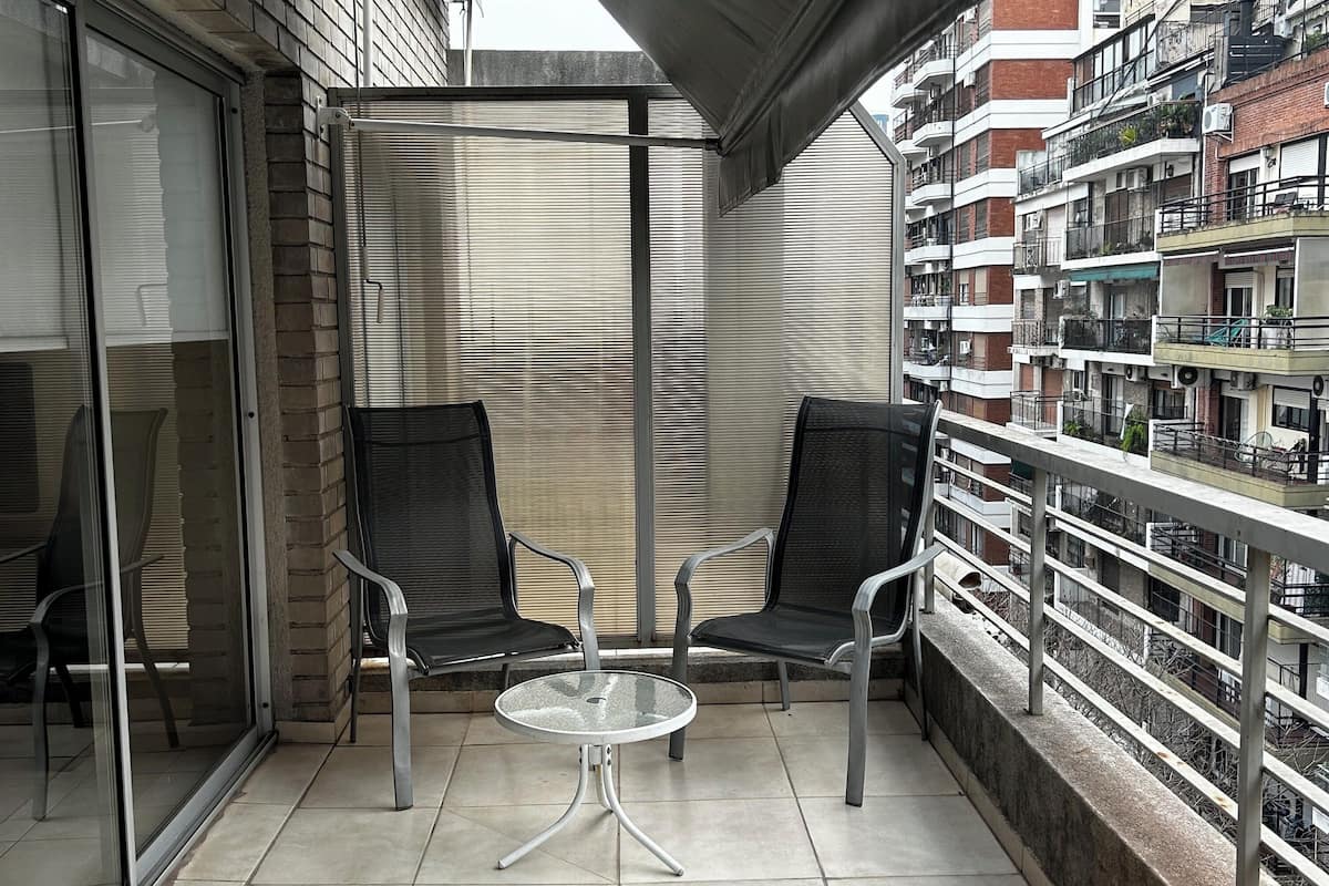 Superior Studio | 1 bedroom, iron/ironing board, free WiFi, bed sheets