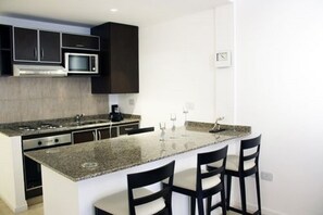 Private kitchen - Arenales Suites (Buenos Aires)