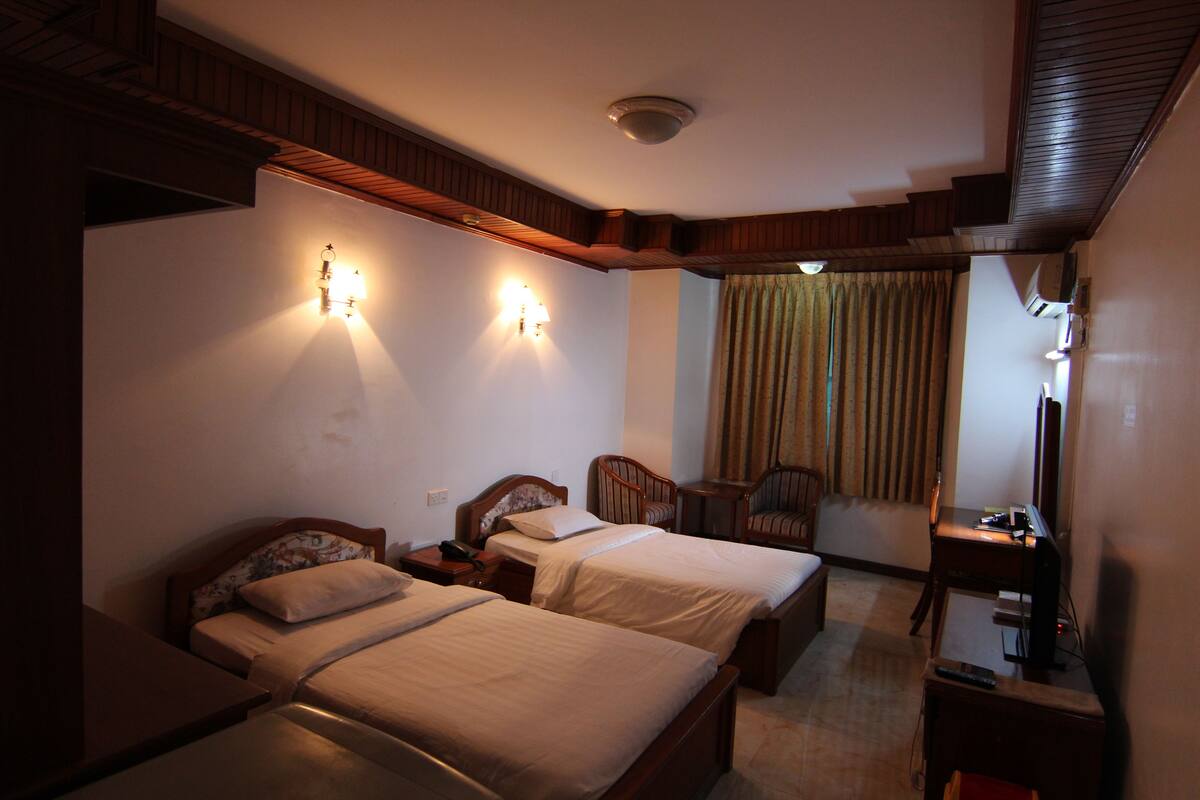 Superior Room | Minibar, in-room safe, desk, rollaway beds (surcharge)