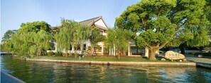 Lake - Hangzhou Dahua Hotel (Hangzhou)