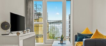 Great Suffolk Street Apartment Waterloo