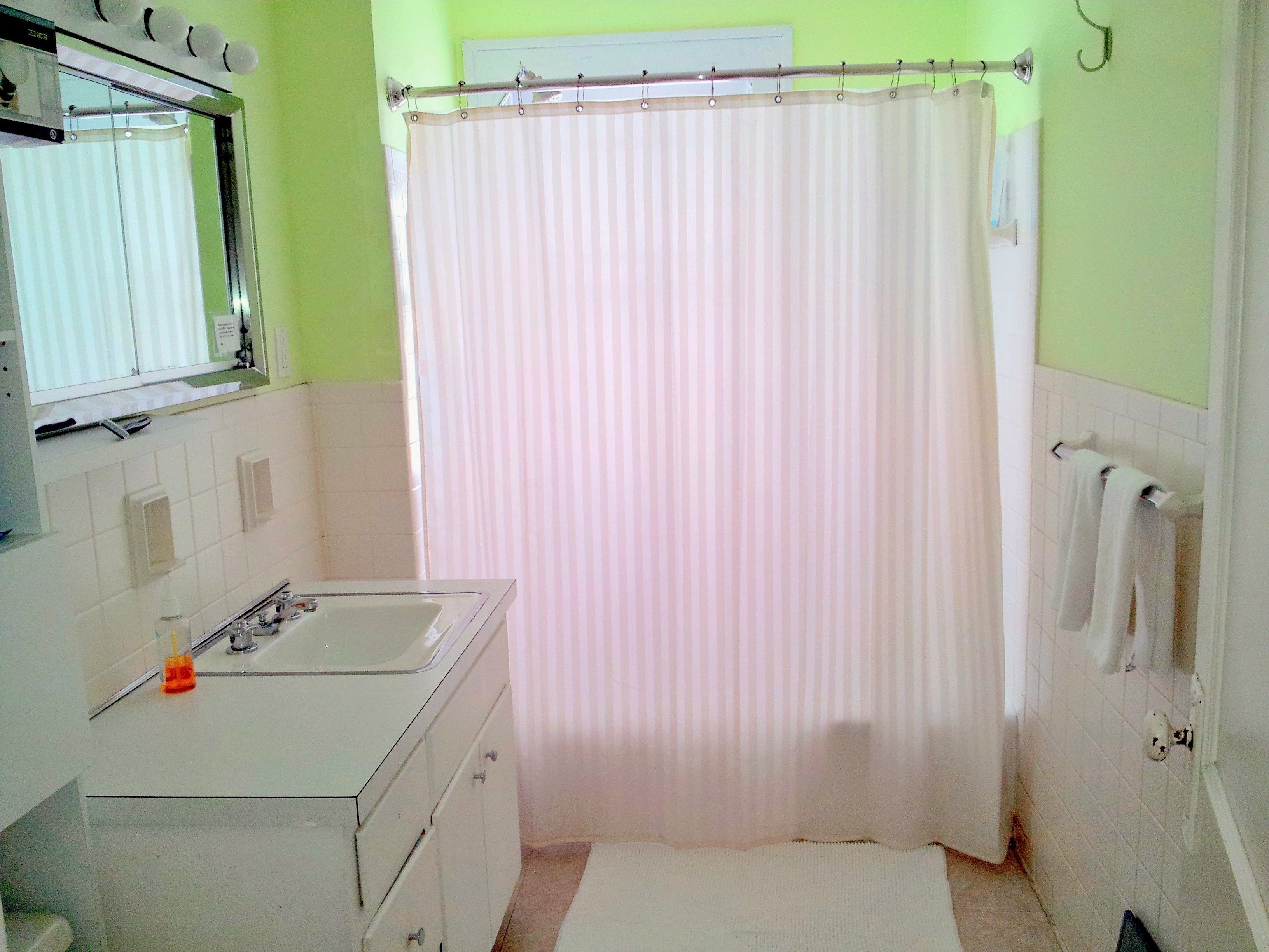 Photo - The Wayfaring Buckeye Hostel