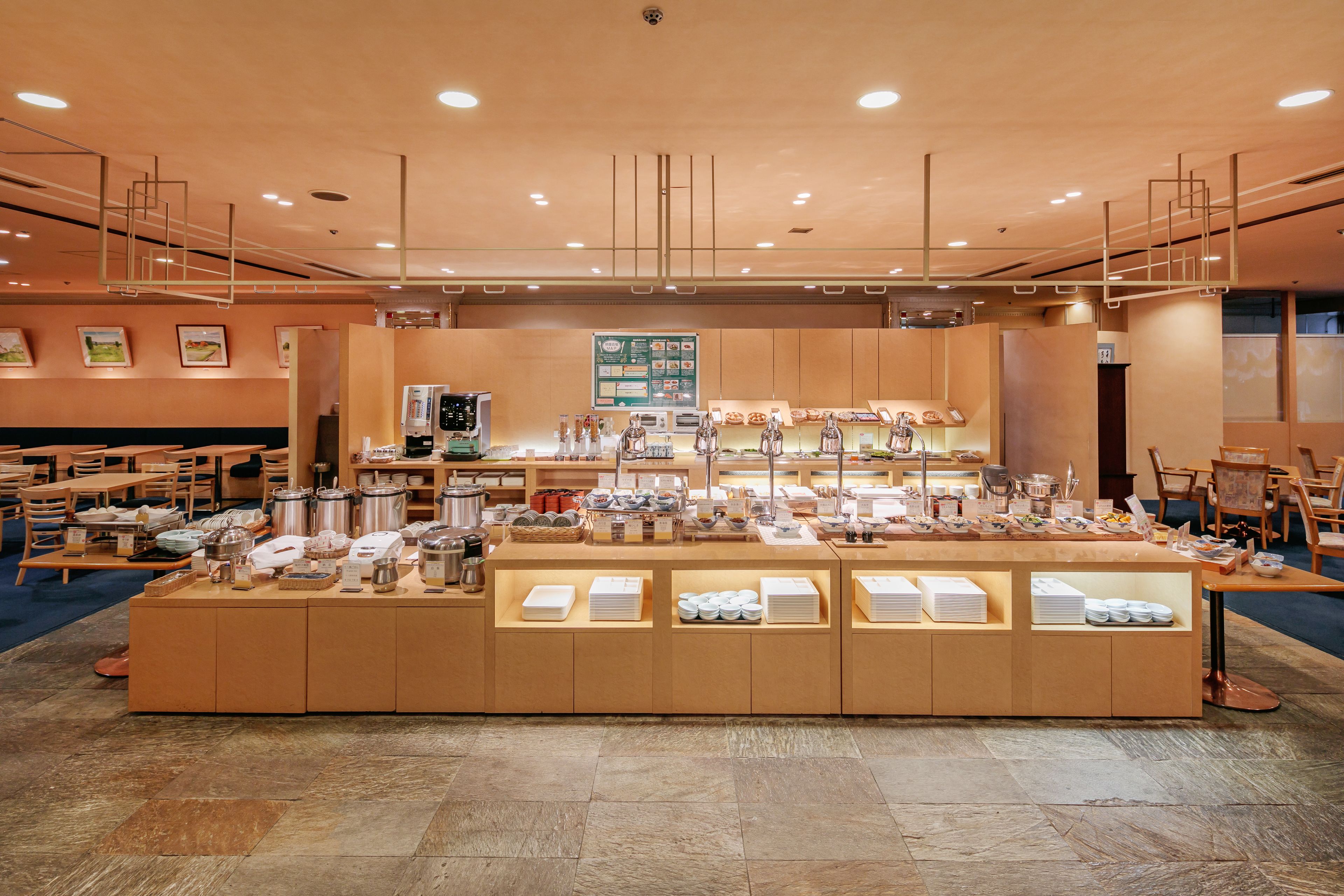 daily buffet breakfast (jpy 2500 per person)