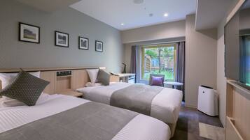 In-room safe, desk, iron/ironing board, free WiFi