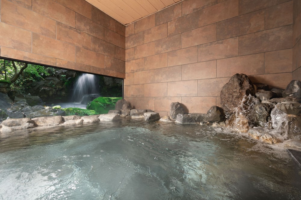 Nara Royal Hotel