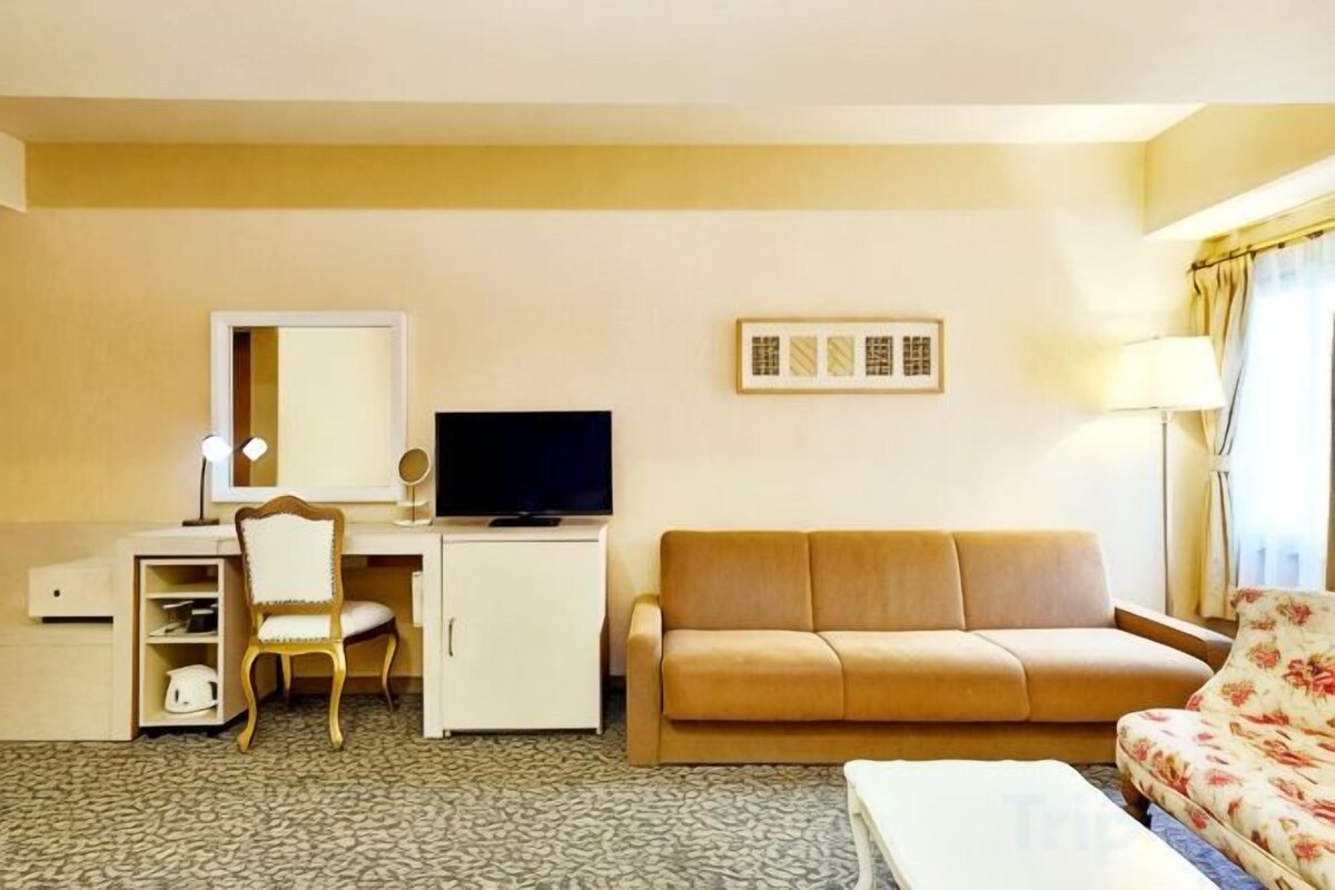 Living area | Flat-screen TV