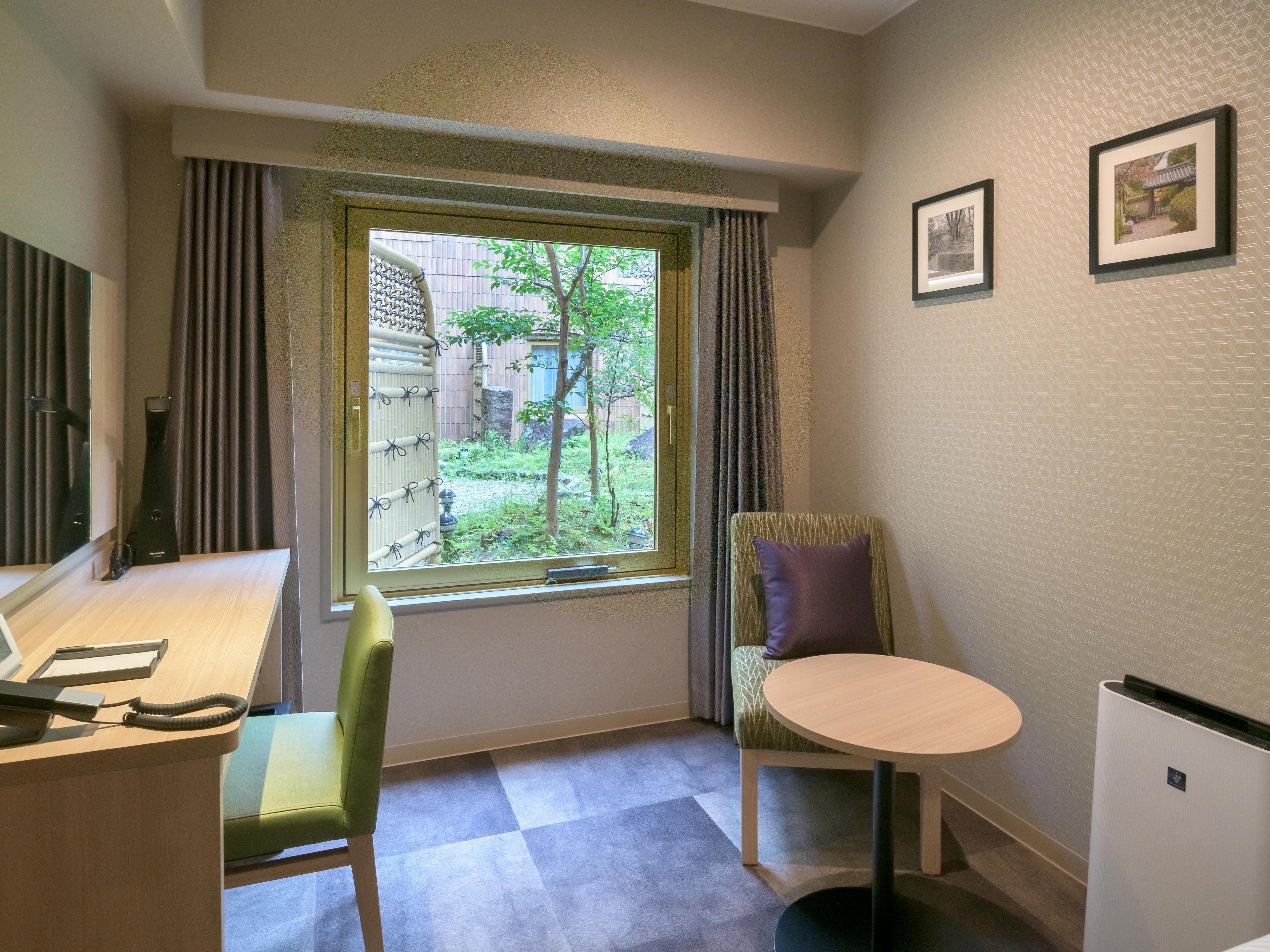 1 bedroom, in-room safe, desk, iron/ironing board