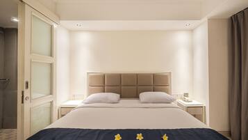 In-room safe, desk, soundproofing, iron/ironing board
