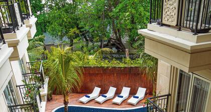 Alron Hotel Kuta Powered by Archipelago