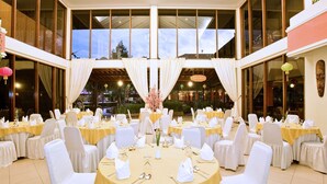 Bar (on property) - Grand Legi Mataram (Mataram)