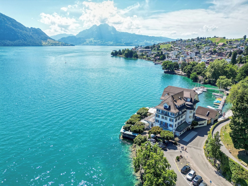 Hotel Central am See by null