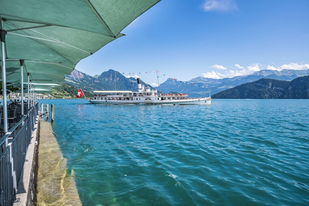 Hotel Central am See by null