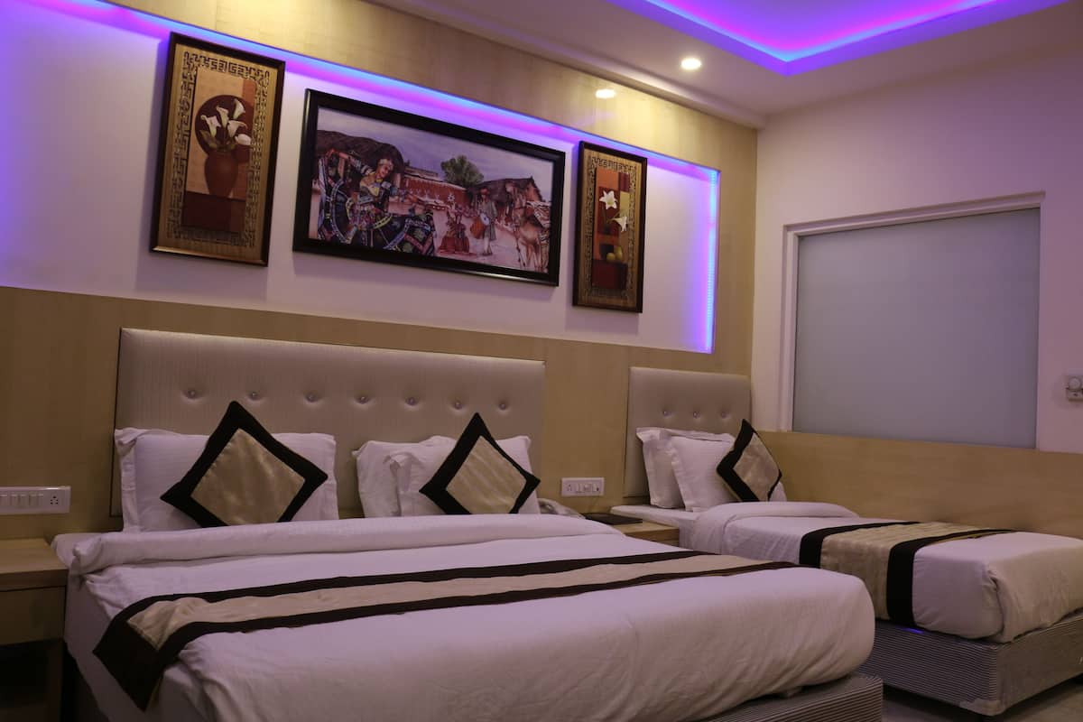 Minibar, in-room safe, desk, blackout curtains