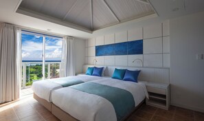 Suite, 2 habitaciones, para no fumadores (OceanView Signature Suite Villa) | Minibar, caja de seguridad en la habitación y escritorio 