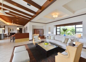Shigira Suite (Non Smoking) | Living room