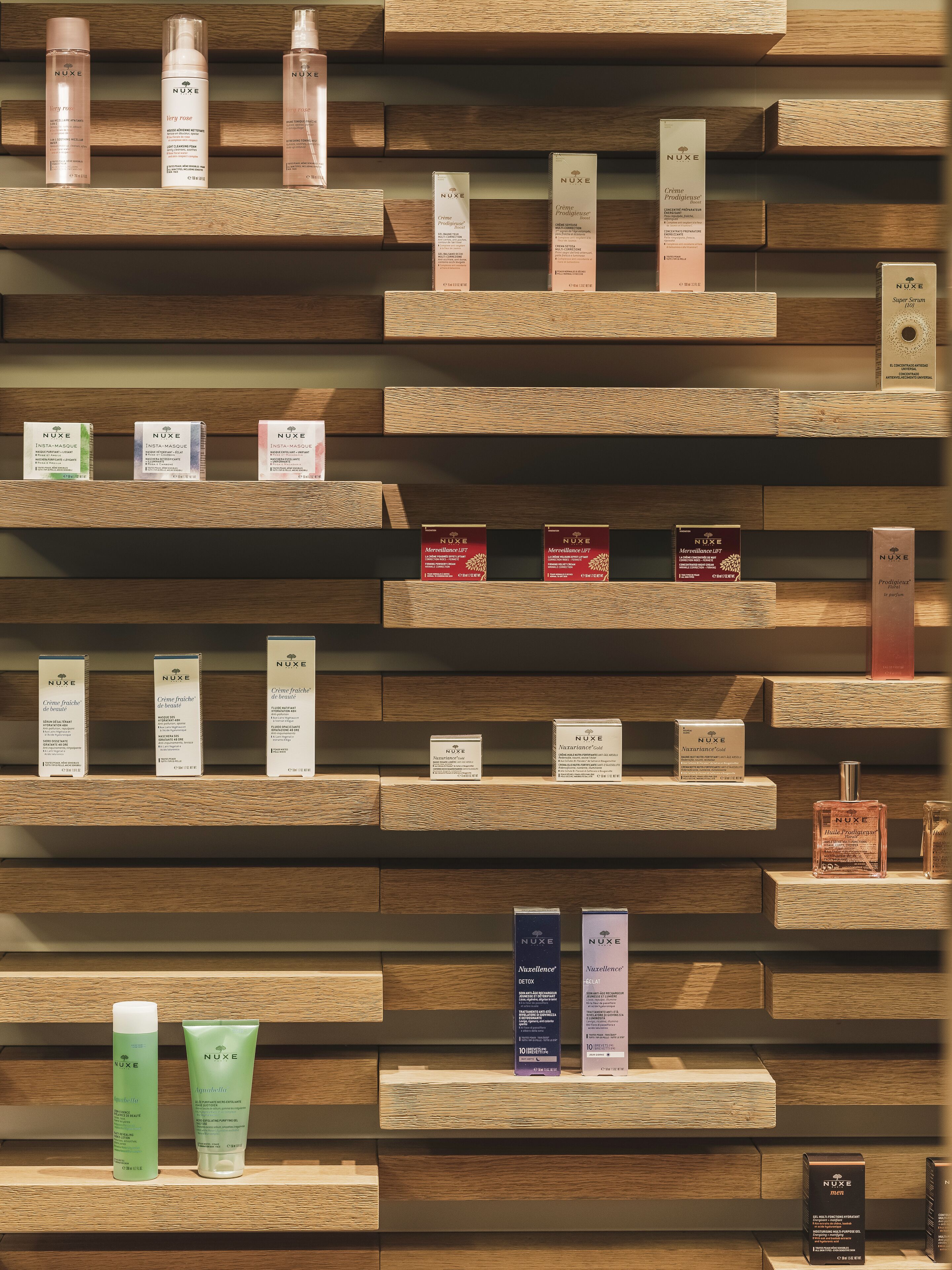 couples treatment room(s), sauna, hot tub, steam room, body treatments