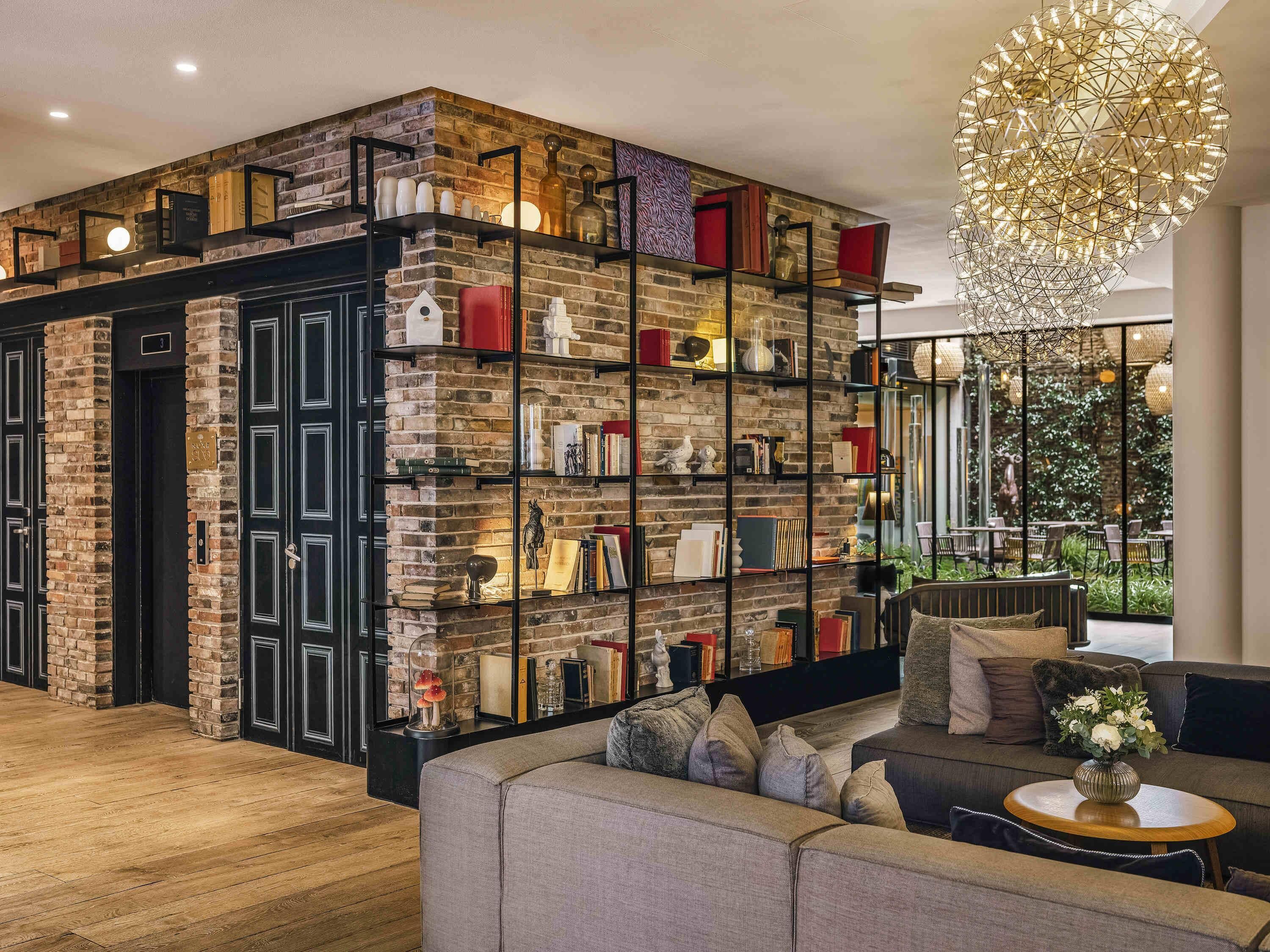 Bar (in der Unterkunft)