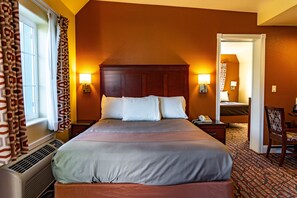 Escritorio, tabla de planchar con plancha, wifi gratis