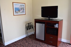 Habitación estándar, 1 cama de matrimonio | Servicio de la habitación