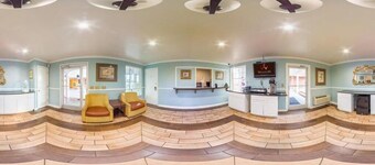 Winton Inn & Suites