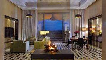 Presidential suite, | Frette Italian sheets, premium bedding, pillowtop beds, in-room safe