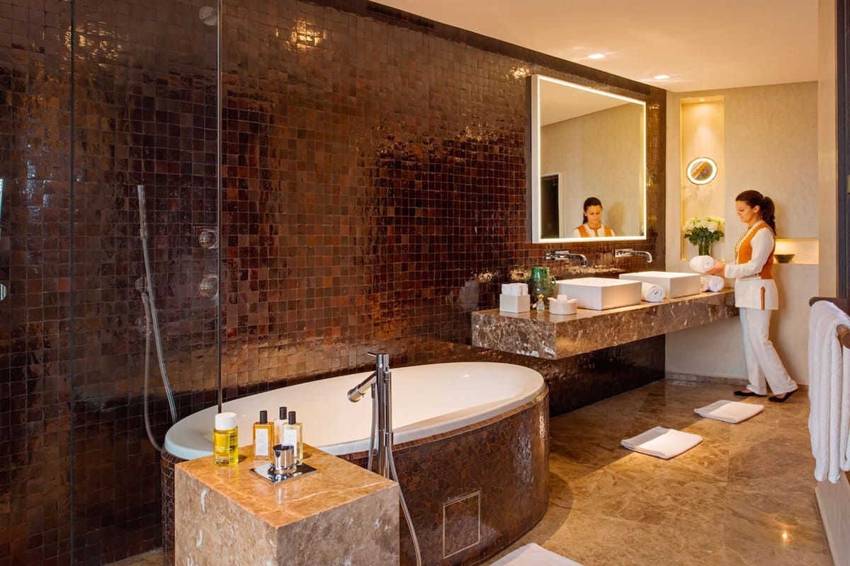 1 bedroom, Frette Italian sheets, premium bedding, pillow-top beds