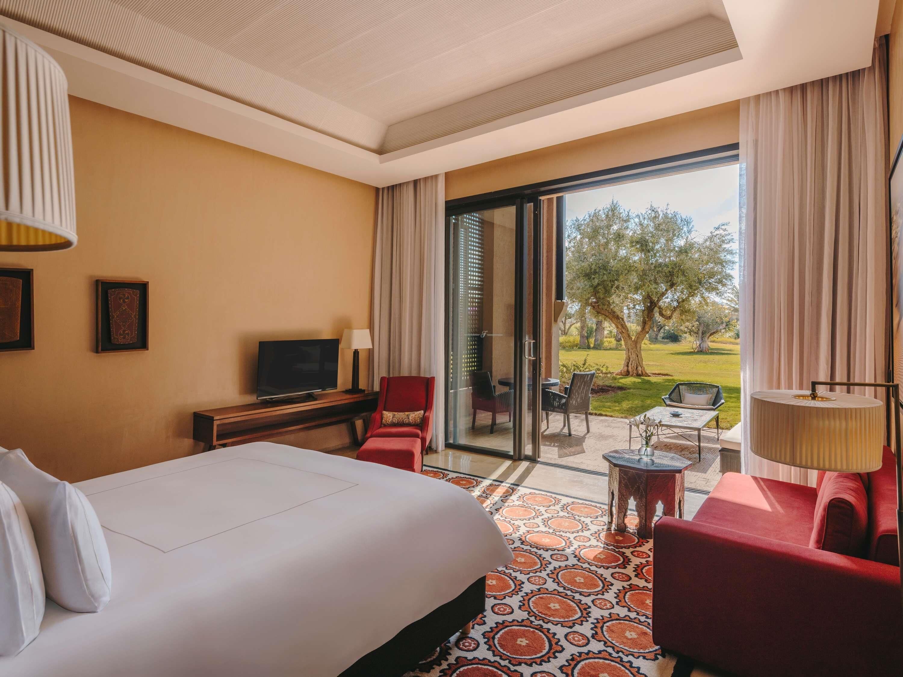 Junior Suite Garden View | Frette Italian sheets, premium bedding, pillowtop beds, in-room safe