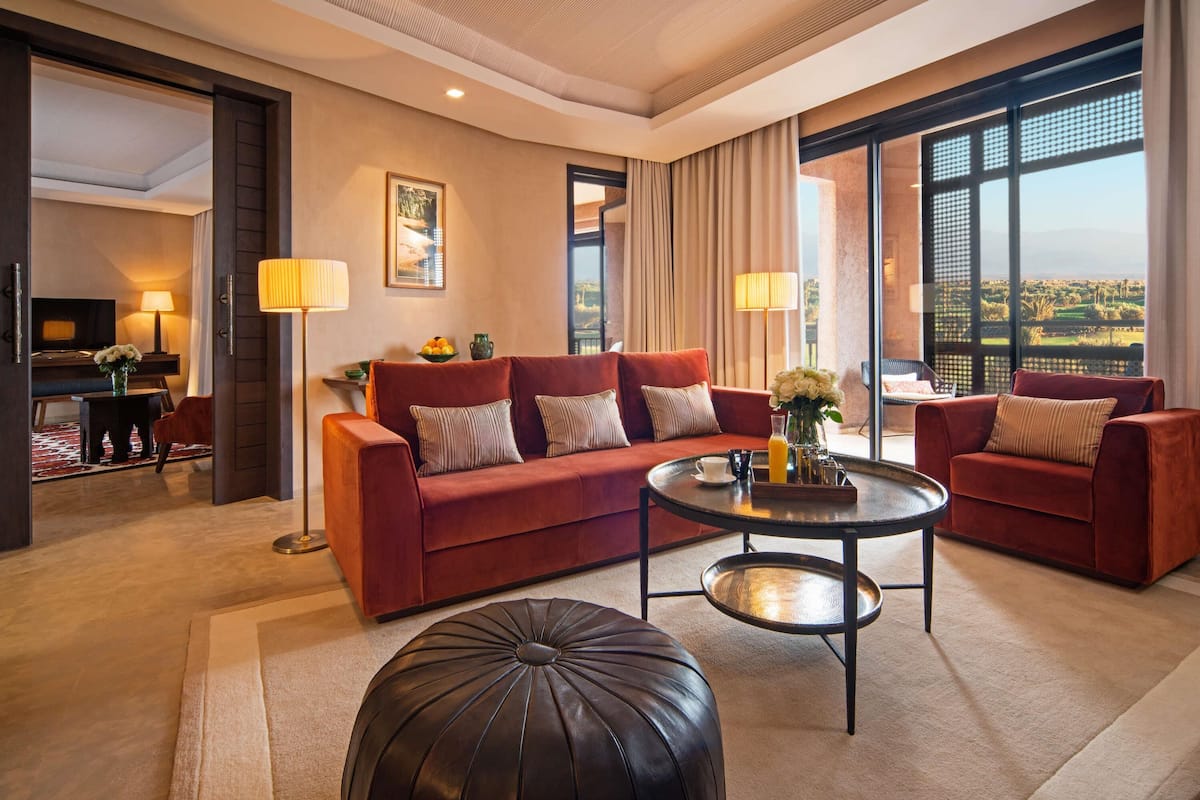 Deluxe Suite Atlas View | 1 bedroom, Frette Italian sheets, premium bedding, pillowtop beds