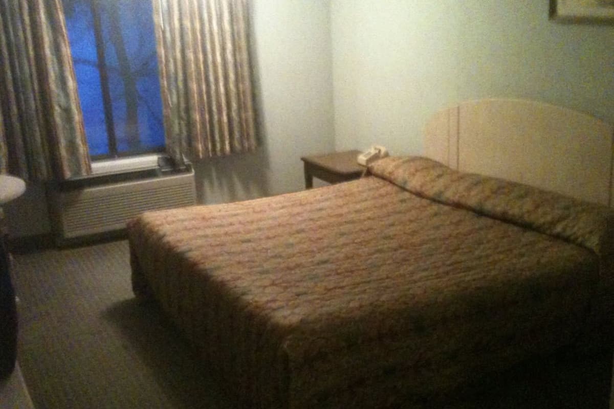 Individually decorated, individually furnished, iron/ironing board