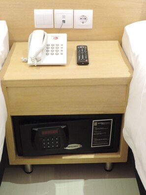 Superior Room | Room amenity - Zodiak Kebonjati by KAGUM Hotels (Bandung)