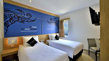 In-room safe, desk, free WiFi