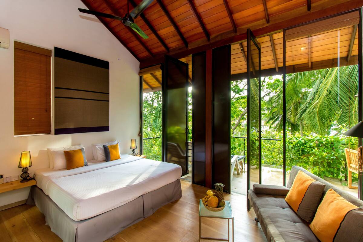 Deluxe Double Room | Egyptian cotton sheets, premium bedding, desk, laptop workspace