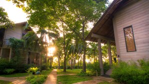 Unclassified image, 2 of 63, button - Palm Paradise Cabanas & Villas Beach Resort Tangalle (Tangalle)