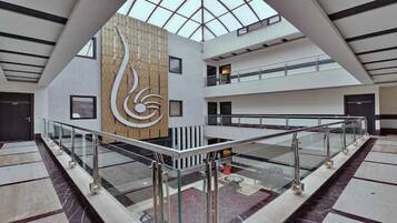 ๋งค์ผ ๋ทํ ์์นจ ์์ฌ(1์ธ๋น INR 150)