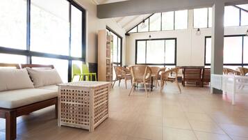 Mostrador para check-in y check-out