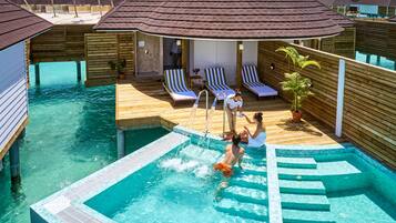 Espace de soins pour les couples, sauna, bain Ă remous, soins corporels